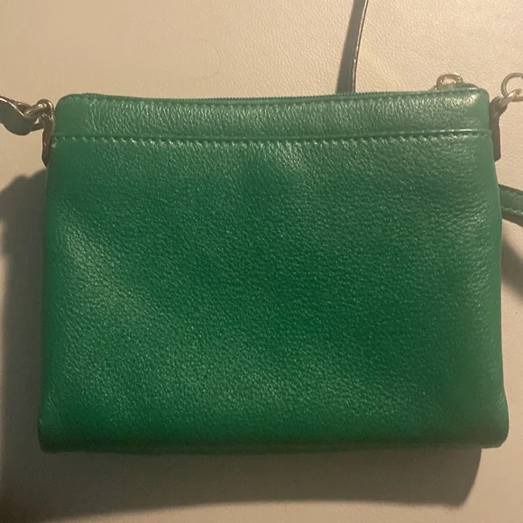 Michael Kors Crossbody purse.double zipper - Picture 5 of 10